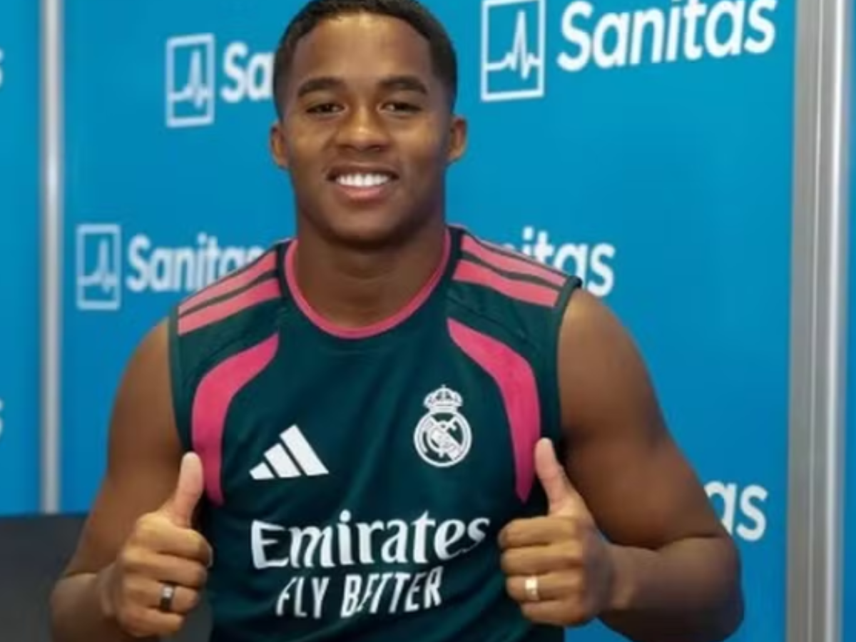 Endrick retorna ao Real Madrid; clube estuda novo empréstimo