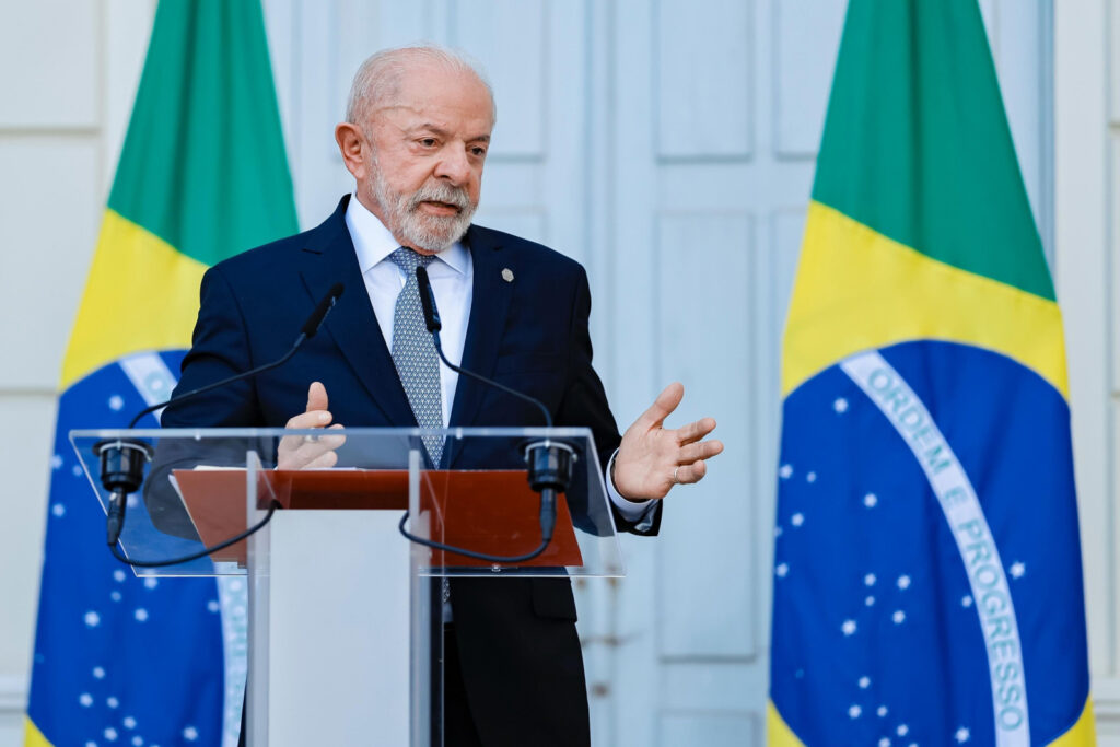 especialista-critica-defesa-do-brasil-contra-tarifas-dos-eua-20260718