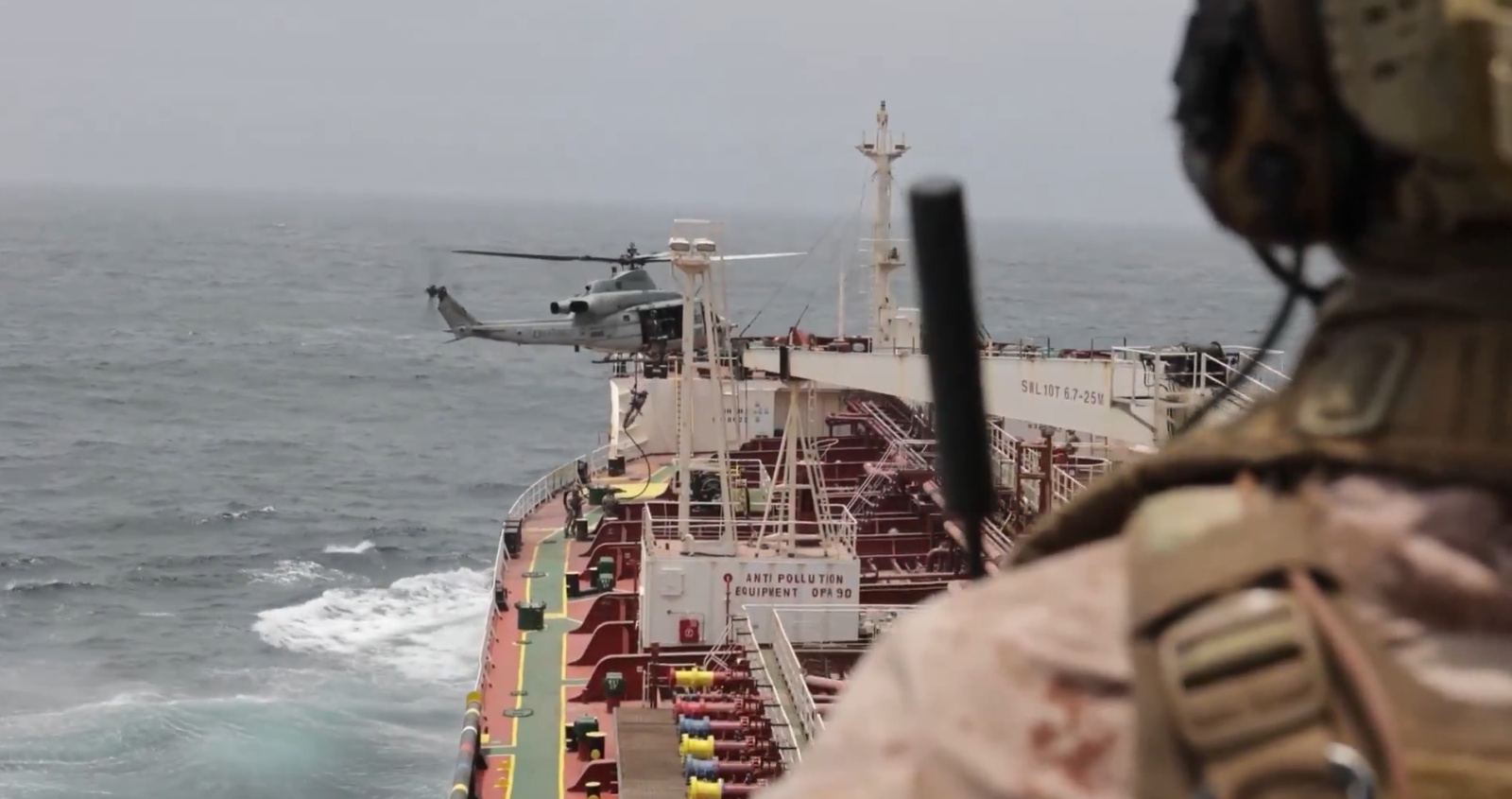 EUA abordam petroleiro no Mar Arábico em operação contra portos iranianos
