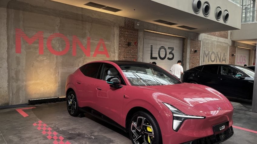 Exportação de carros elétricos da China cresce 22% em junho de 2026