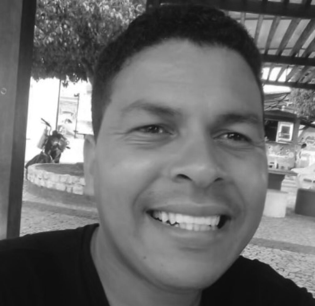 Cantor Fernando Daniel é encontrado morto em Carira