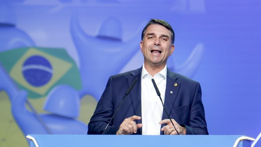 Flávio Bolsonaro discutirá tarifas em audiência nos EUA no dia 7 de julho