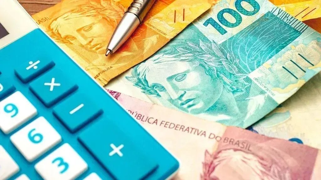 Frete mais baixo colabora para queda da inflação de alimentos, afirma economista