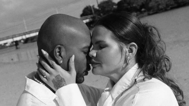 Gabriel Medina e Isabella Arantes anunciam noivado: ‘Eu disse sim’
