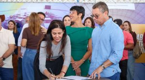 Governador homologa concurso do Magistério e nomeia 300 professores