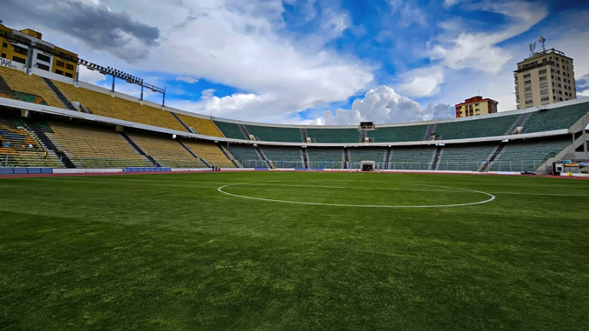 Grêmio viaja a La Paz e enfrenta Bolívar com técnico afastado