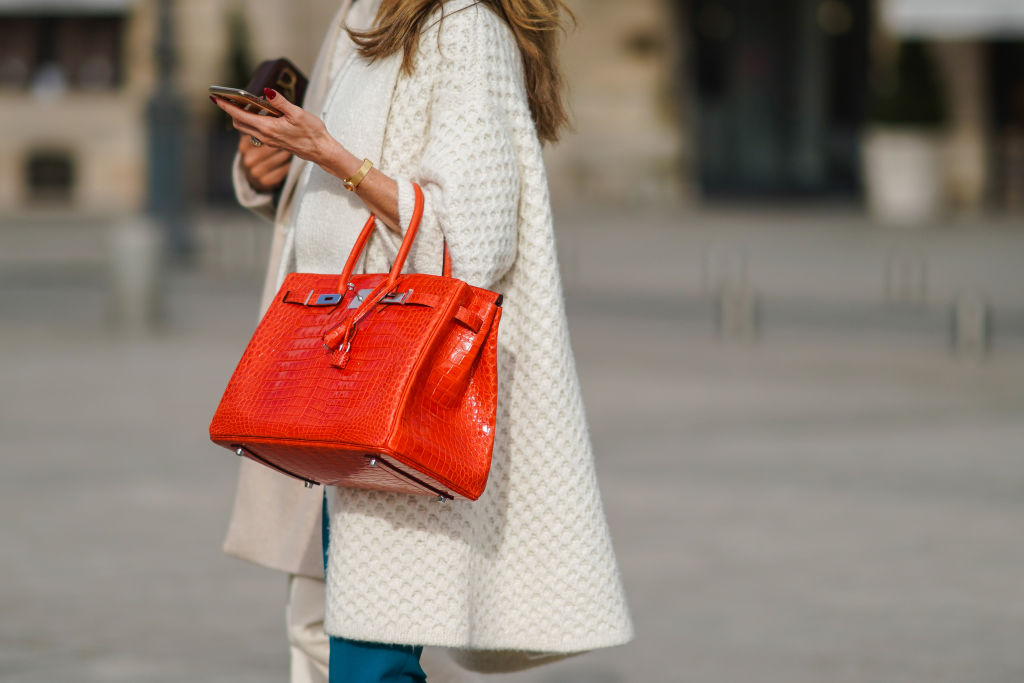 Hermès registra alta de 6,7% no trimestre, mas desacelera na China