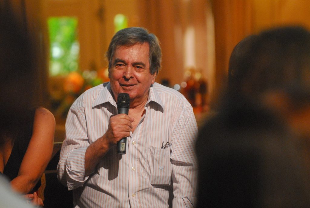 Hospital divulga causa da morte do autor de novelas Benedito Ruy Barbosa