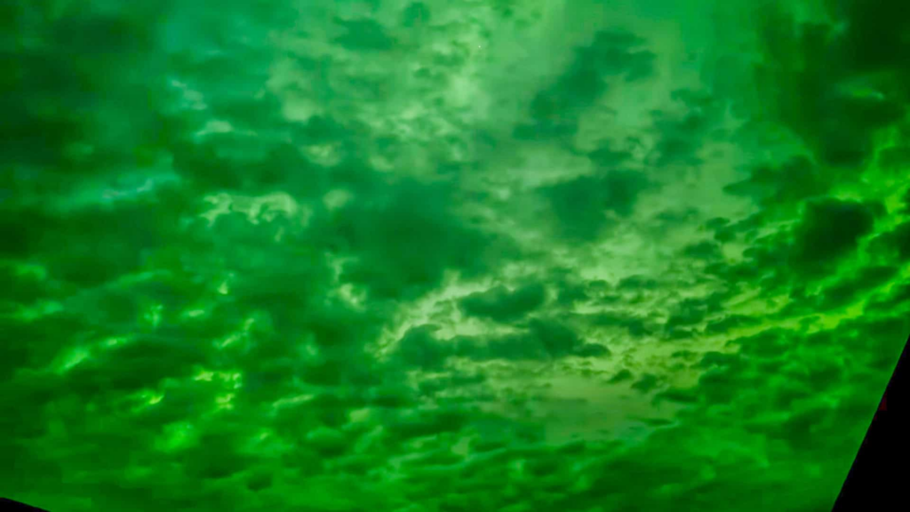 O Céu Ficou Verde: Brasileiro faz fotos incríveis de aurora após forte explosão solar