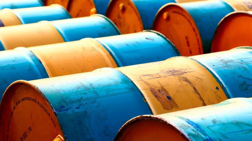 Importações de petróleo da China caem para menor nível em quase 10 anos