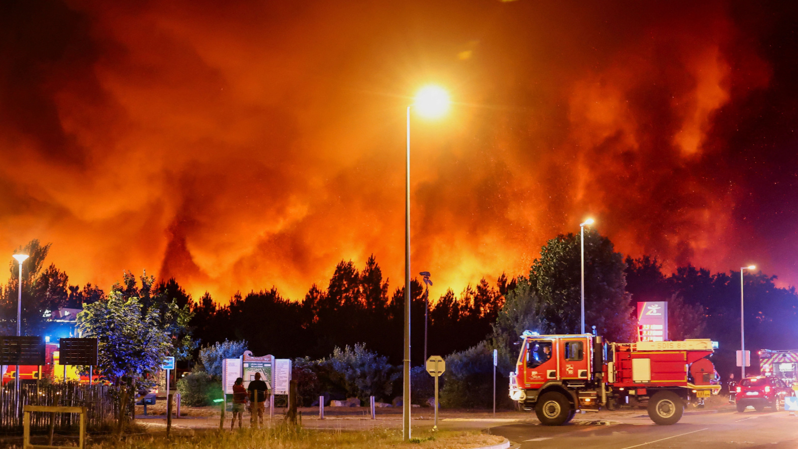 Incêndios no sudoeste da França forçam evacuação de 90 mil moradores