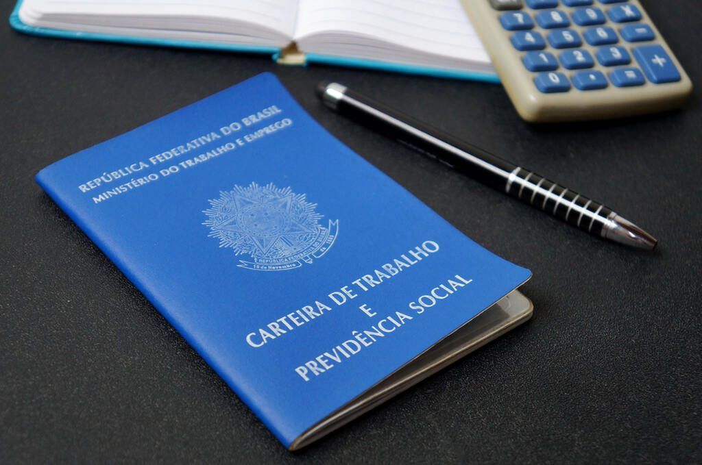 Indústrias podem revisar investimentos com fim da escala 6×1, aponta CNI