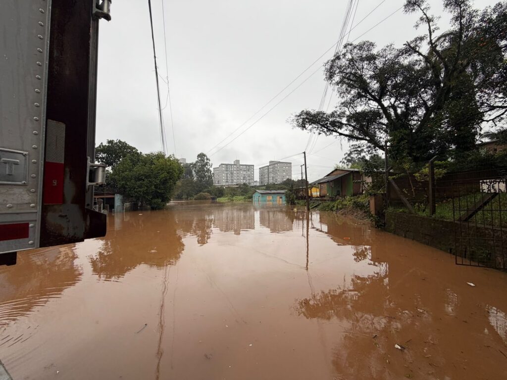 Inundações em Lajeado: Rio Taquari atinge cota de inundação nesta quarta-feira