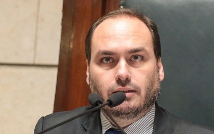 Investigação sobre Carlos Bolsonaro e a ‘Abin Paralela’ segue para Justiça Federal