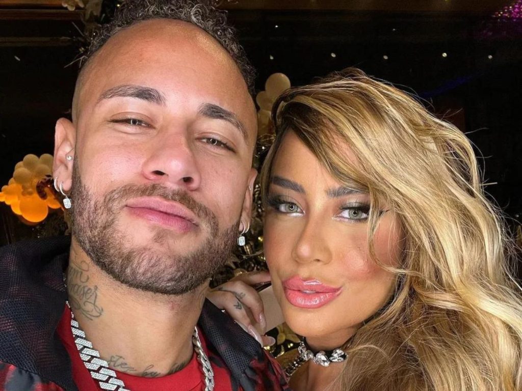 Irmã de Neymar defende legado do jogador após eliminação do Brasil na Copa