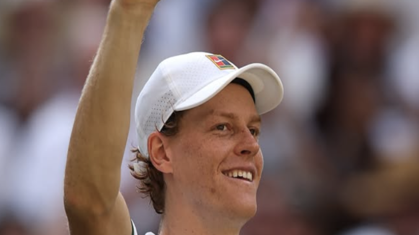 Jannik Sinner conquista bicampeonato em Wimbledon e fatura R$ 25 milhões