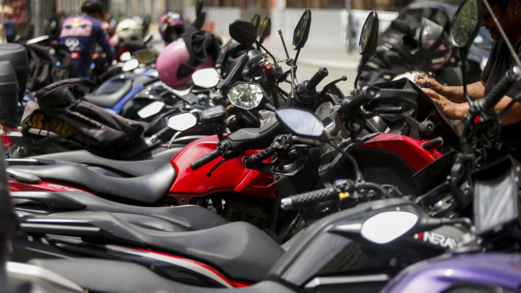 Justiça determina credenciamento da Uber para mototáxi em SP em 48 horas