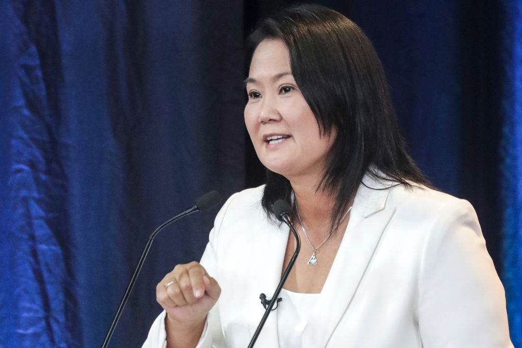 Keiko Fujimori celebra vitória e promete diálogo após eleição no Peru