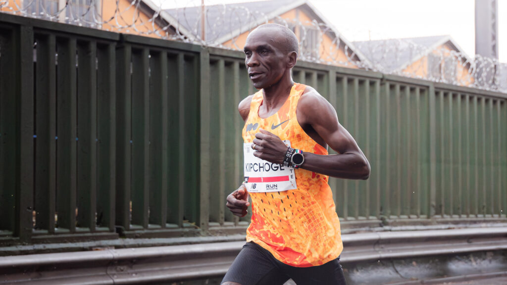 Kipchoge retorna ao Brasil após 10 anos com o smartwatch HUAWEI WATCH GT Runner 2