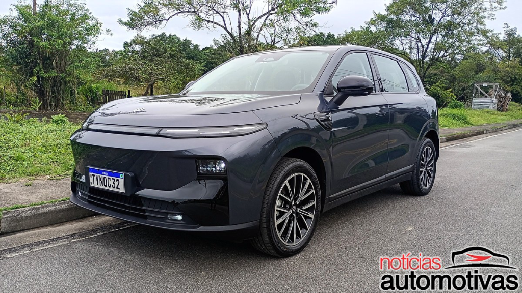 Leapmotor simplifica oferta de SUVs no México com B10 EREV em versão única