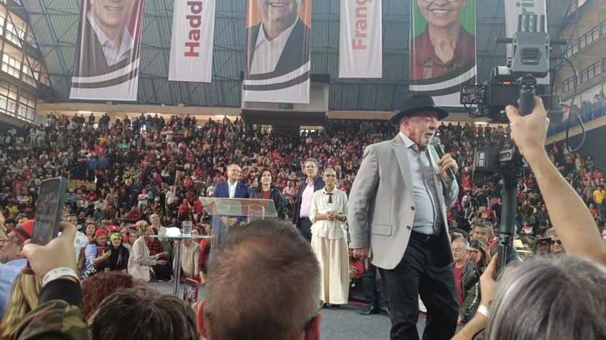 Lula avisa: Brasil vai impedir interferência externa nas eleições