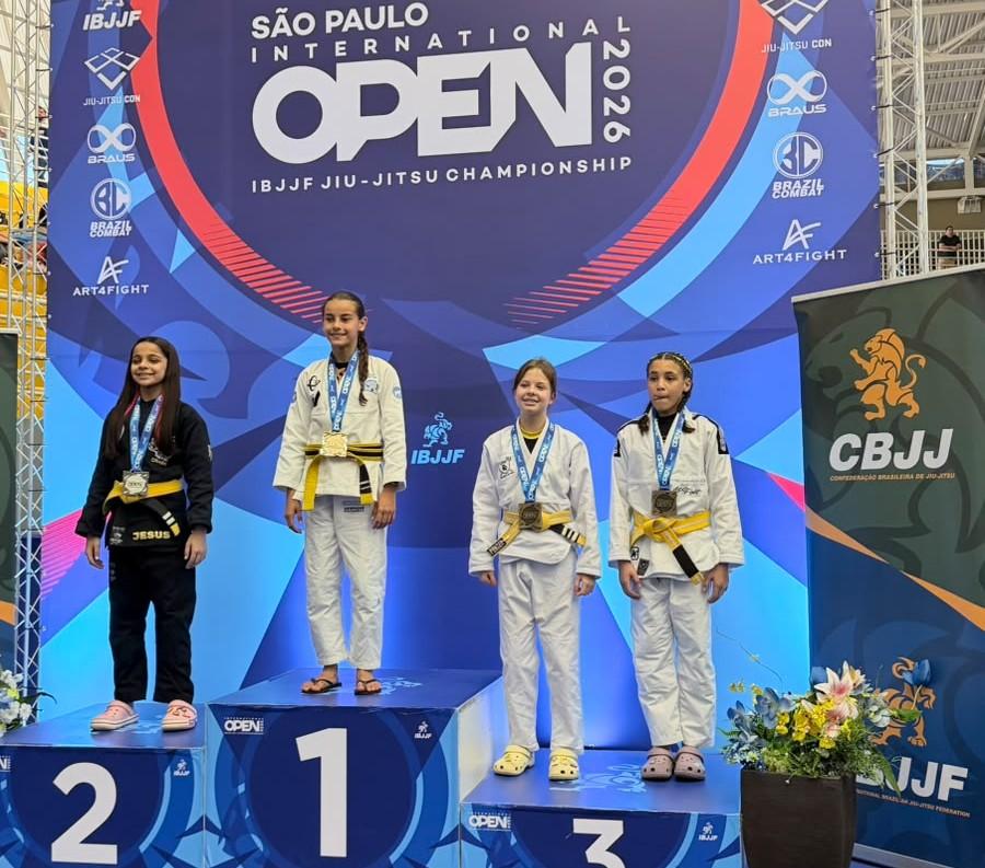 Mamá Marrenta conquista bronze em evento internacional de jiu-jítsu