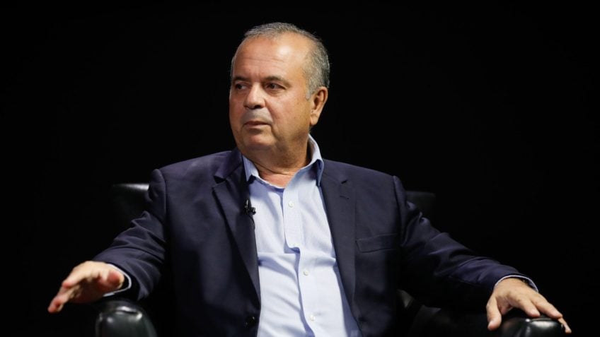 Marinho critica isolamento de Bolsonaro após medidas de Moraes
