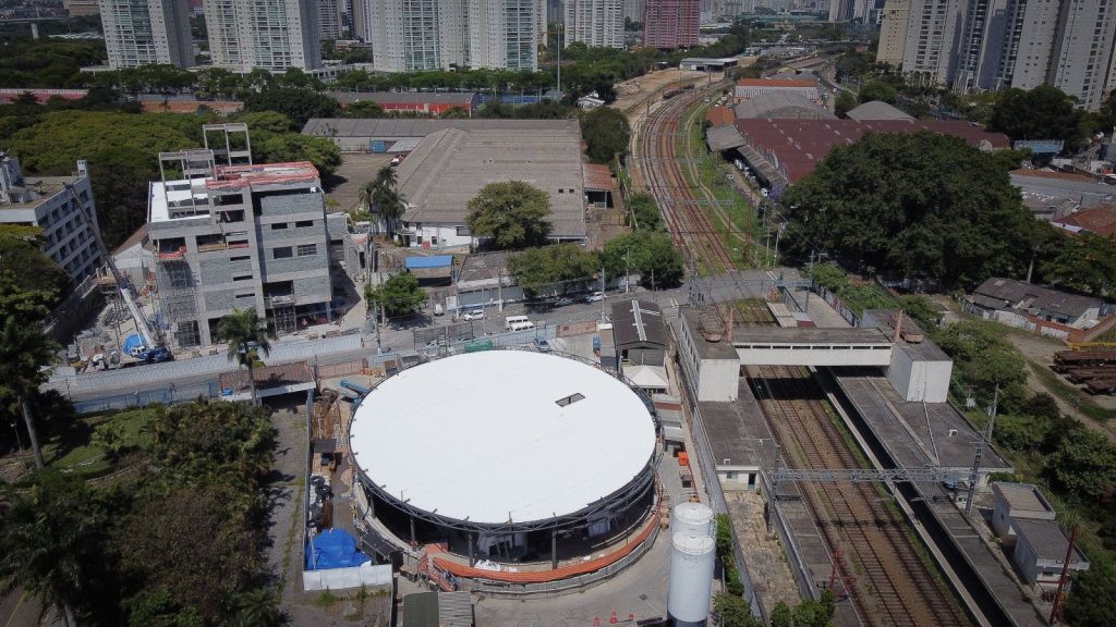 Metrô de SP inicia projeto de wi-fi gratuito nas estações da Linha 3-Vermelha