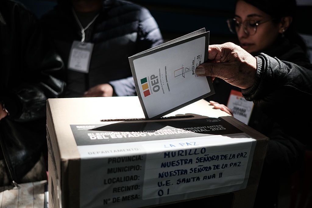 Ortega acaba com eleições e pressiona democracias na América Latina