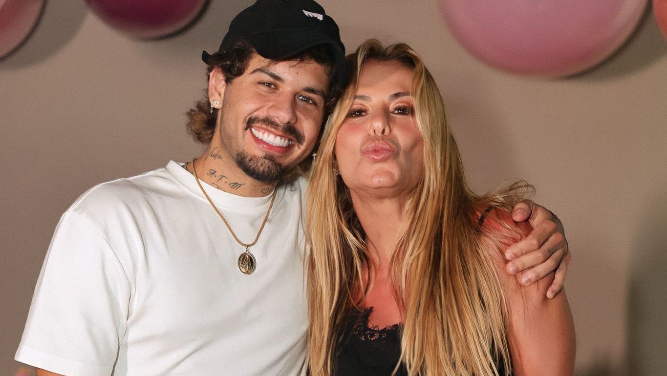 Poliana Rocha defende Zé Felipe e comenta fase de solteiro
