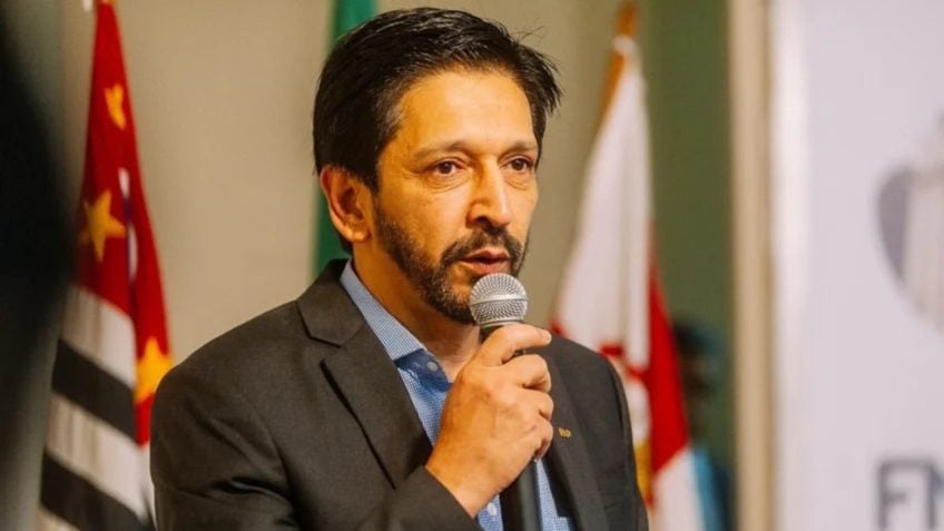 Prefeito de SP culpa Justiça por riscos após liberação do Uber Moto