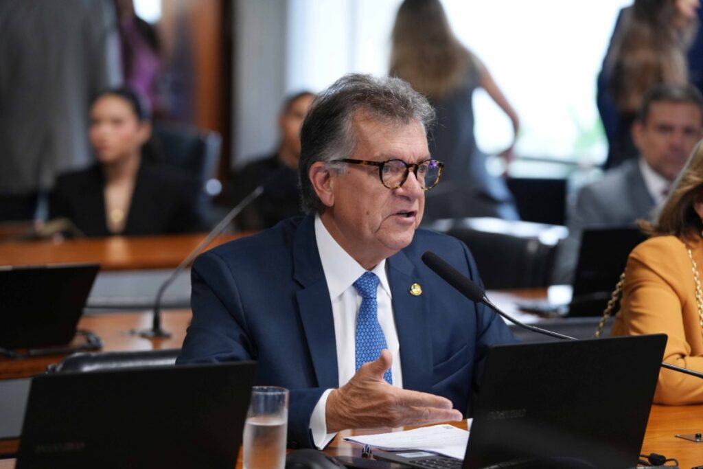 Projeto amplia tarifa social de energia para famílias com tratamento domiciliar