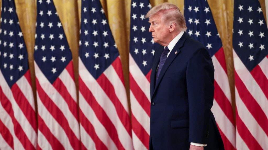 Protestos contra Trump marcam 250 anos da independência dos EUA