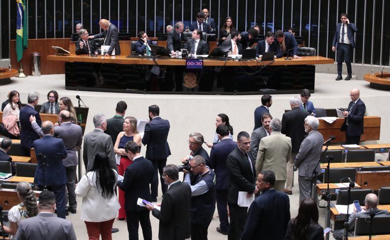 STF determina bloqueio de bens de Valdemar Costa Neto e Eduardo Cunha