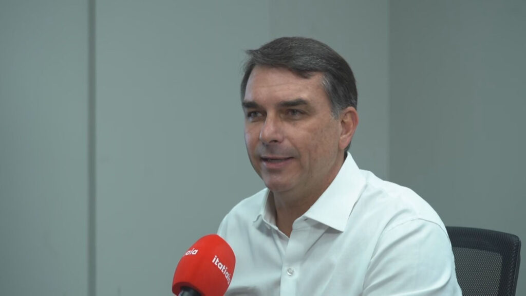 Tarifa dos EUA afeta Brasil devido ao protecionismo, aponta analista