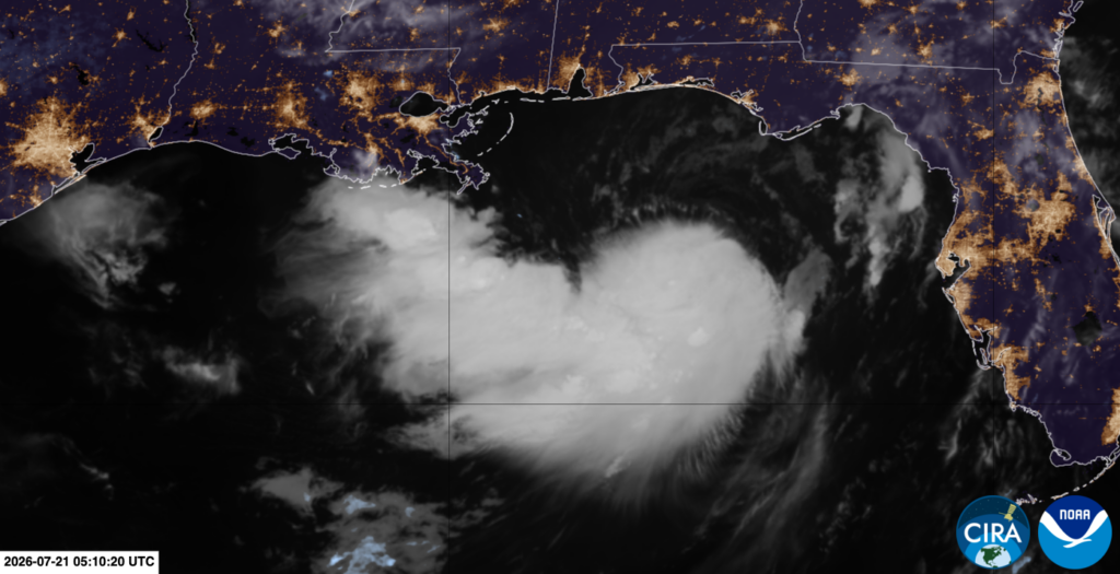 Tempestade Tropical Bertha chega aos EUA com ventos de até 95 km/h