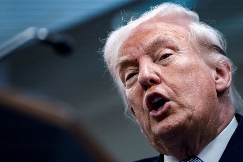Trump acusa Irã de responsabilidade por ataques dos Houthis a petroleiros