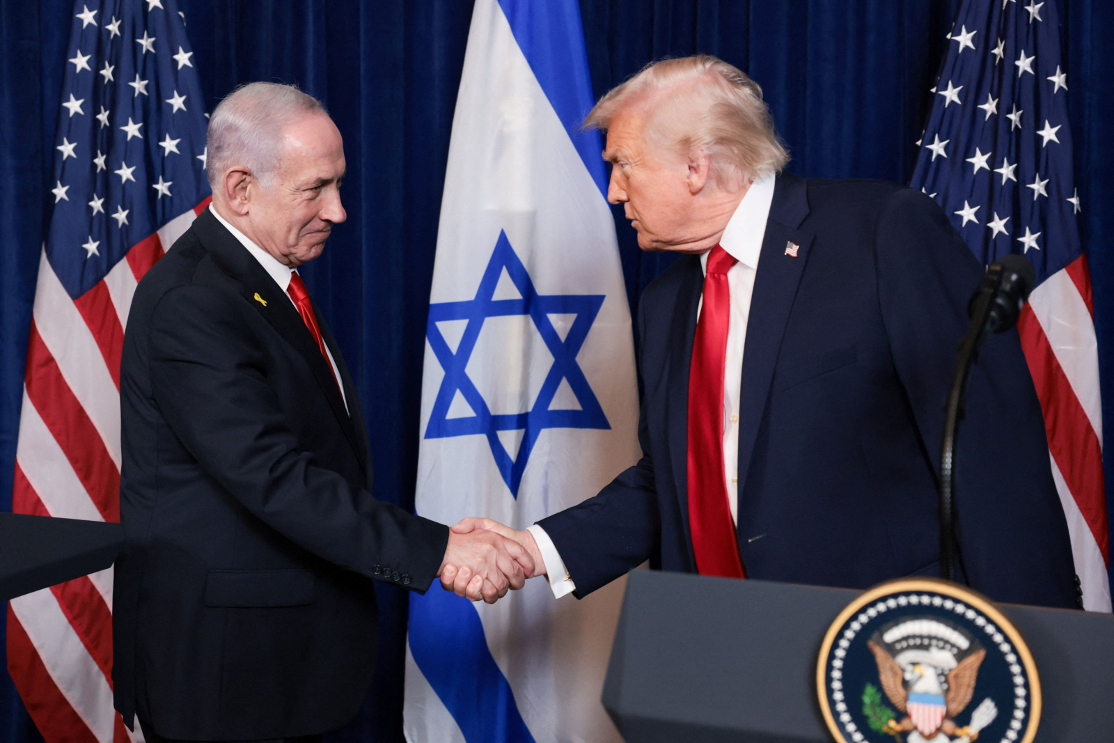 Trump recebe Netanyahu na Casa Branca; encontro é considerado produtivo