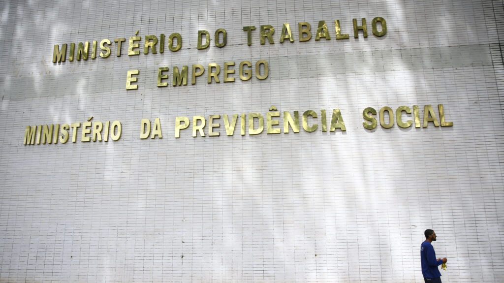 Usabilidade de Aplicativos Bancários: O Que Facilita a Navegação?
