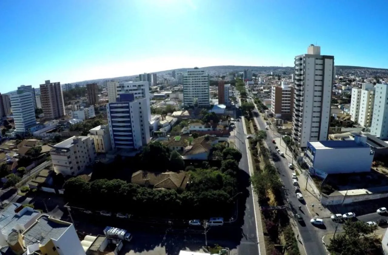 Vitória da Conquista cria 1.182 vagas formais no 1º semestre de 2026
