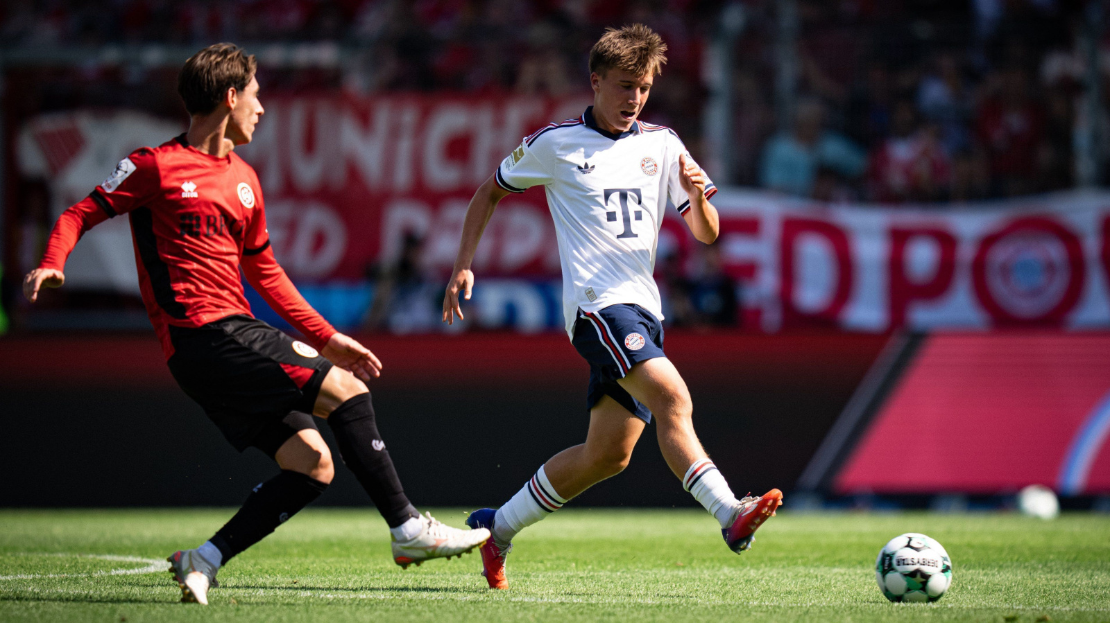 Wehen Wiesbaden surpreende e vence o Bayern em amistoso