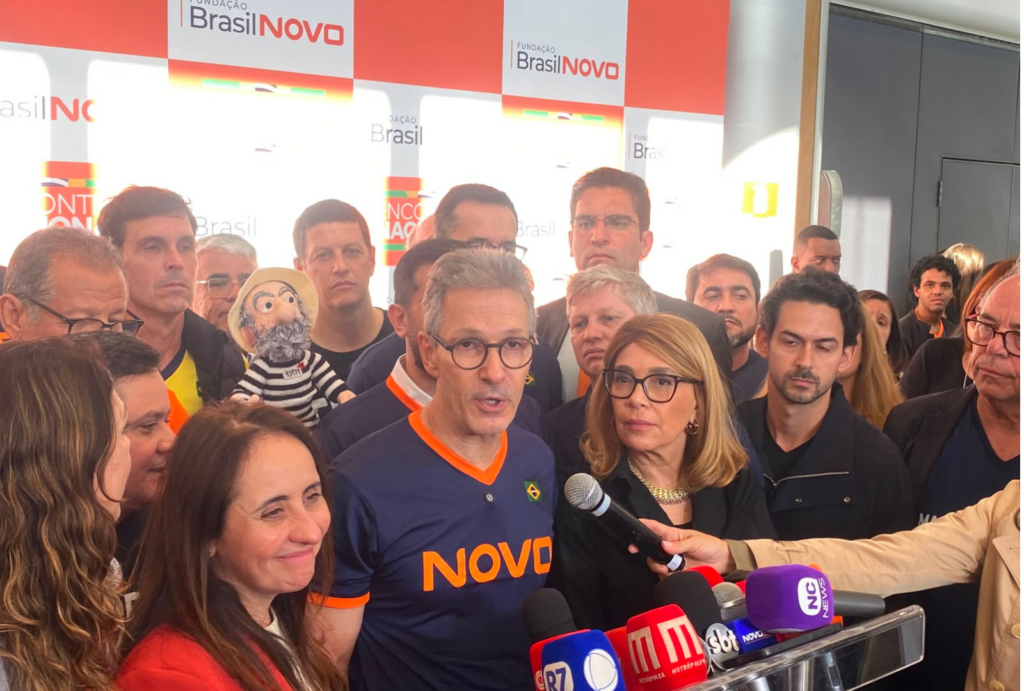 Zema critica candidatura do PT ao governo de MG durante encontro do Novo