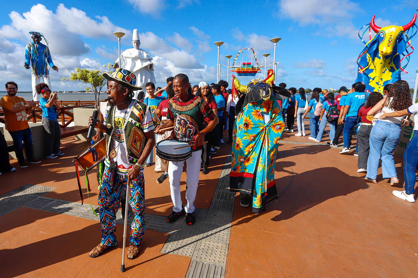 Um terço dos jovens brasileiros nunca participou de evento cultural com artistas locais