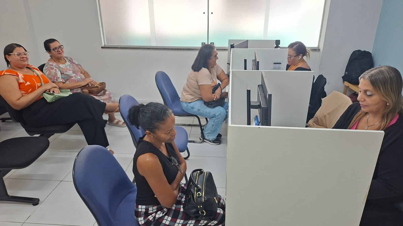 Aposentados e pensionistas nascidos em agosto já podem realizar prova de vida no AjuPrev