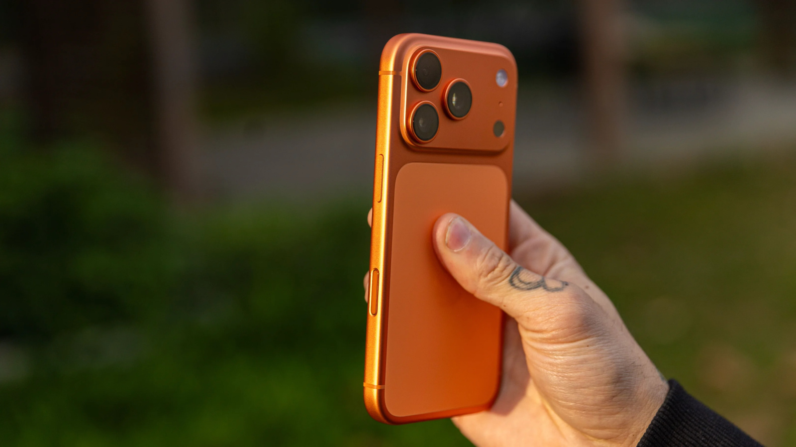 Apple testa chips de memória chineses da CXMT para cortar custos