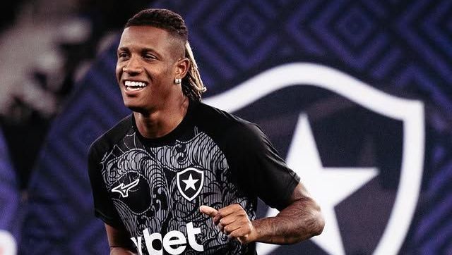Atalanta propõe €25 mi por Danilo; Botafogo pode recusar