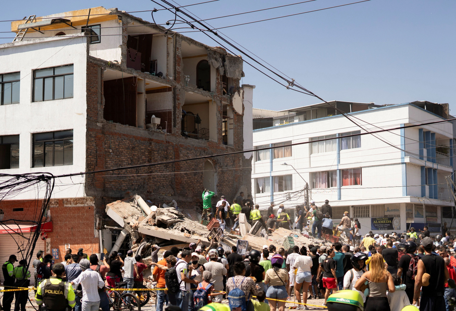 Brasileiro relata pânico após terremoto de 7,4 na Colômbia