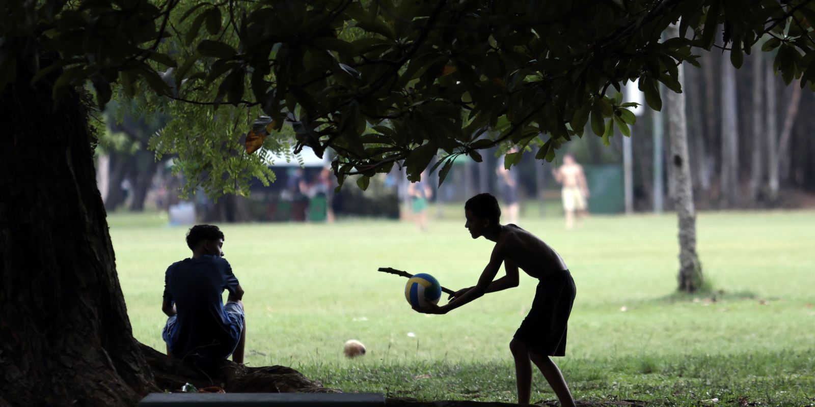 Calor de até 41°C atinge Centro-Oeste e Norte; Sul enfrenta temporais
