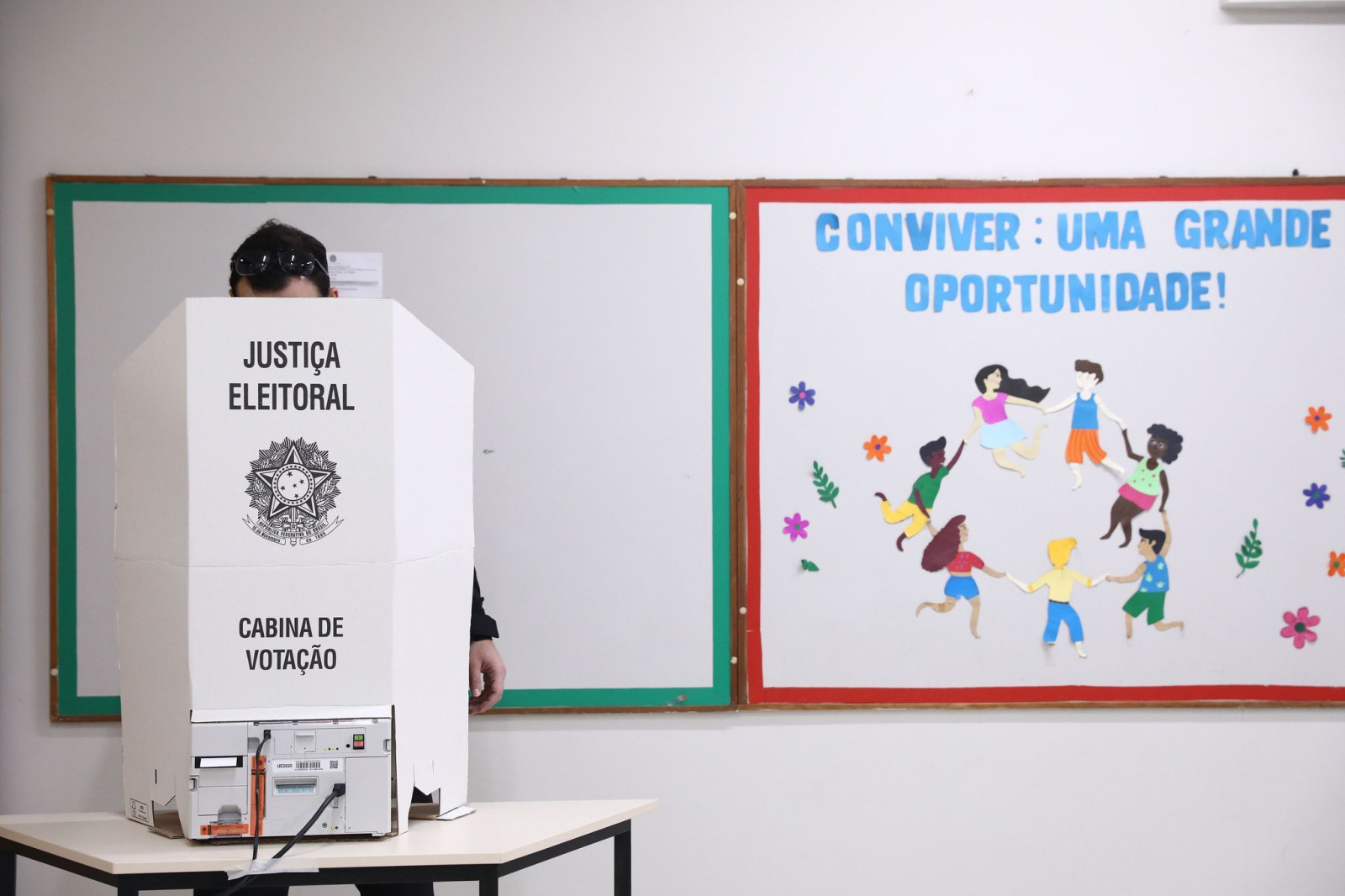 Carlos Alberto Almeida: sociedade precisa mudar para renovar a política
