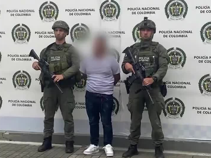 Carro-bomba atinge delegacia em Cúcuta e deixa oito feridos